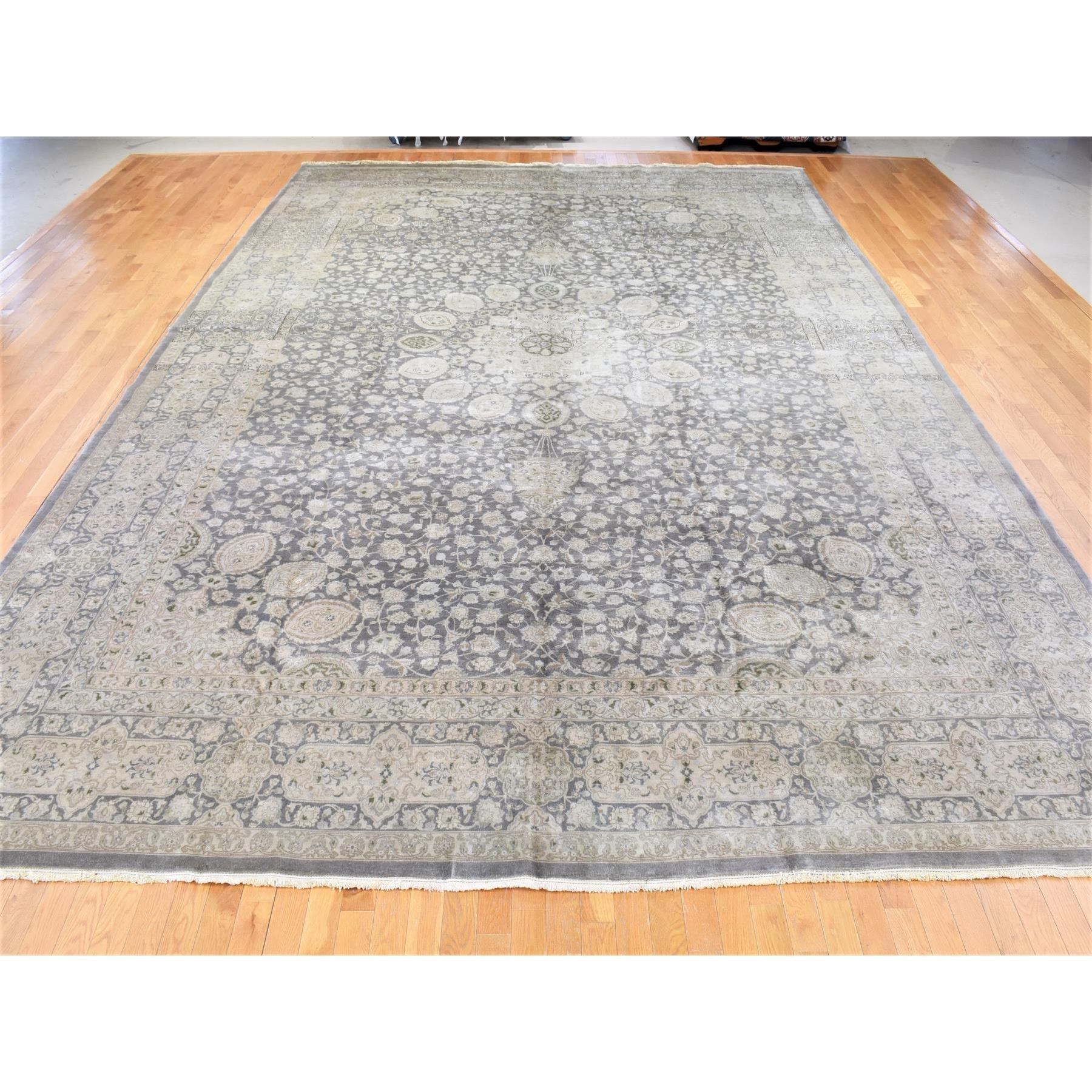 R80226%20003