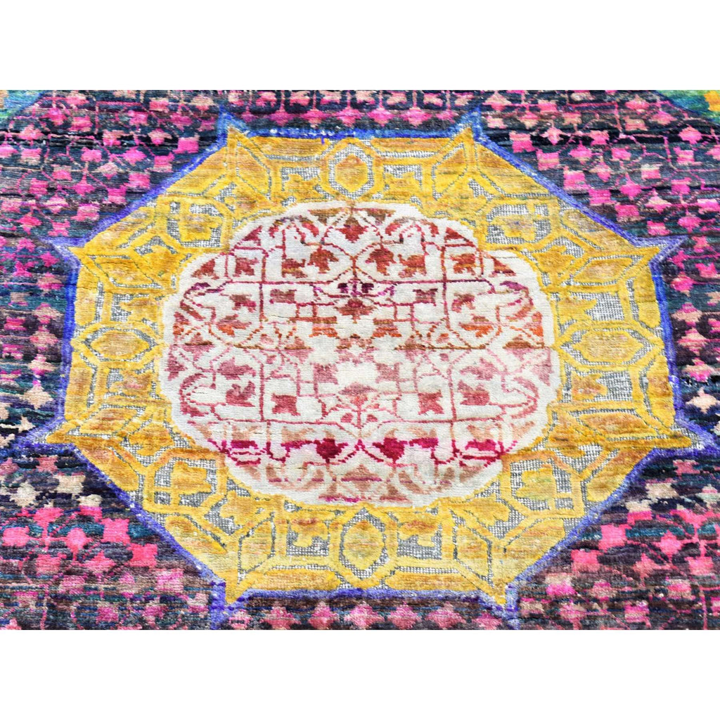 R80244%20003