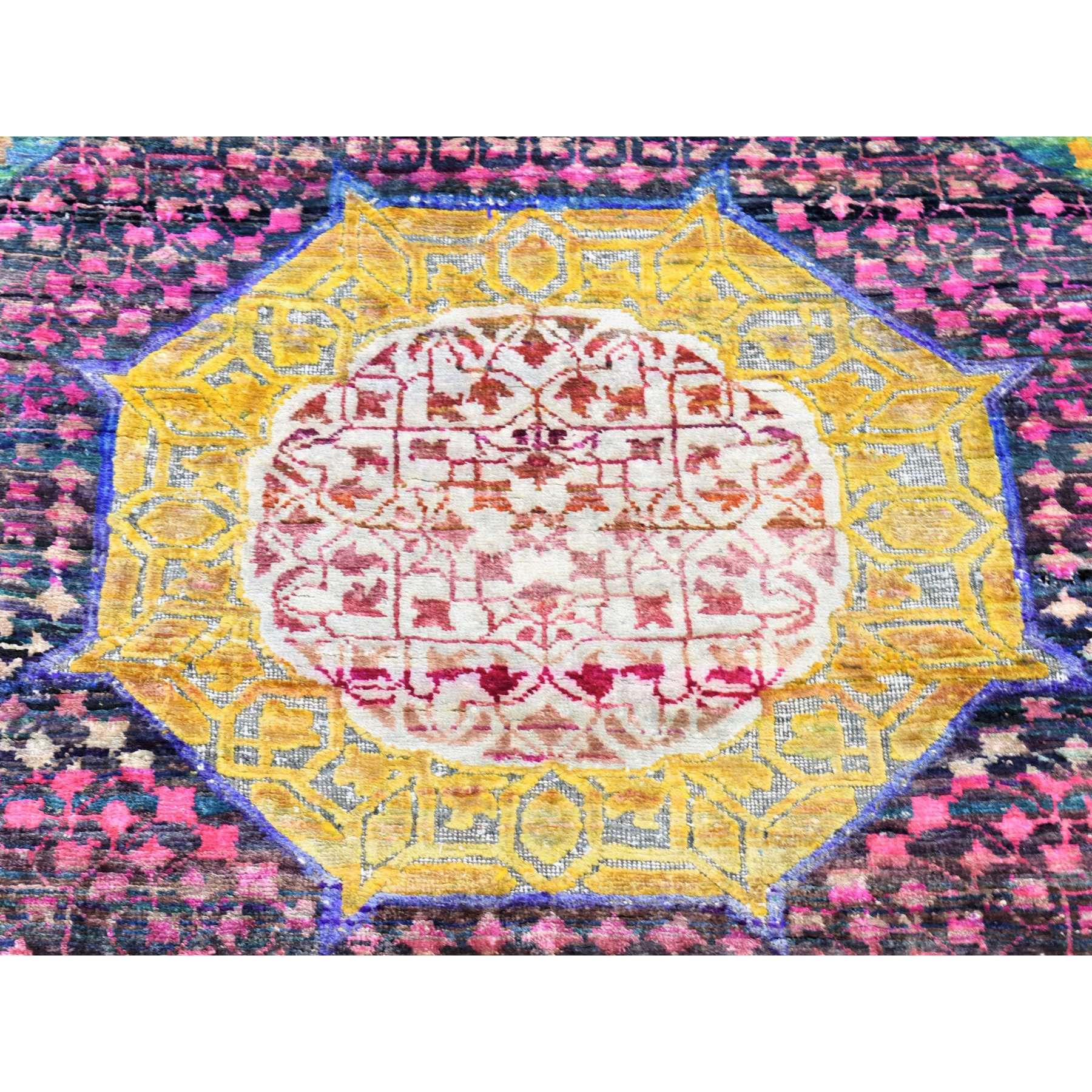 R80244%20003