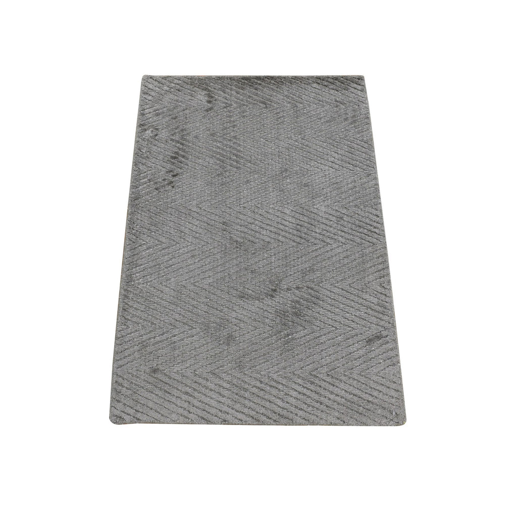 R80373%20001