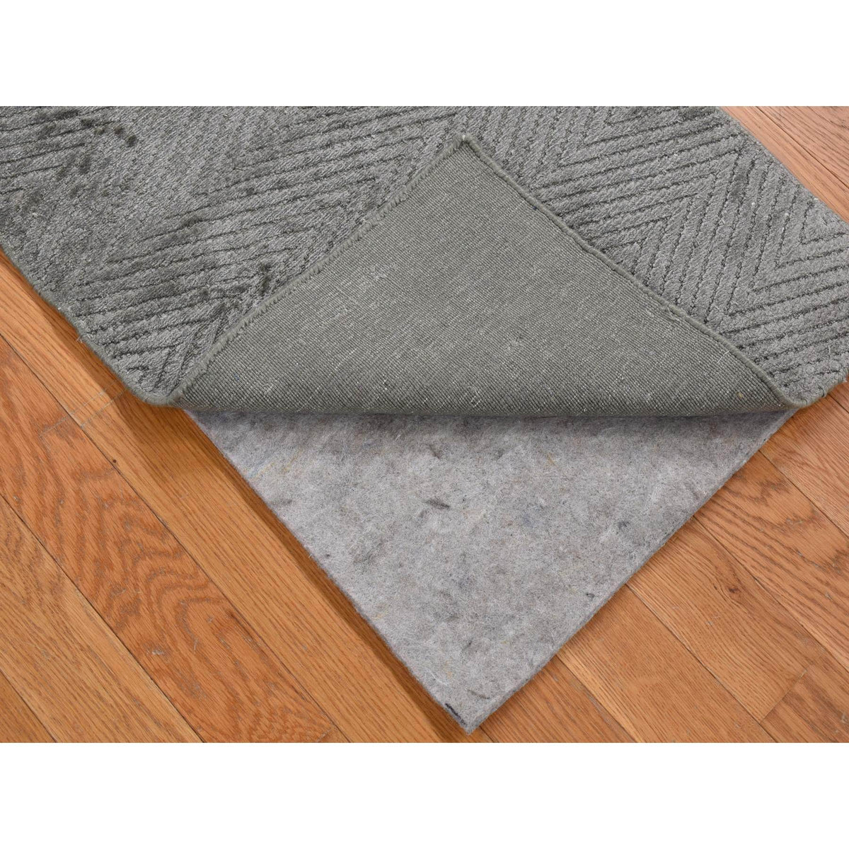 R80373%20003