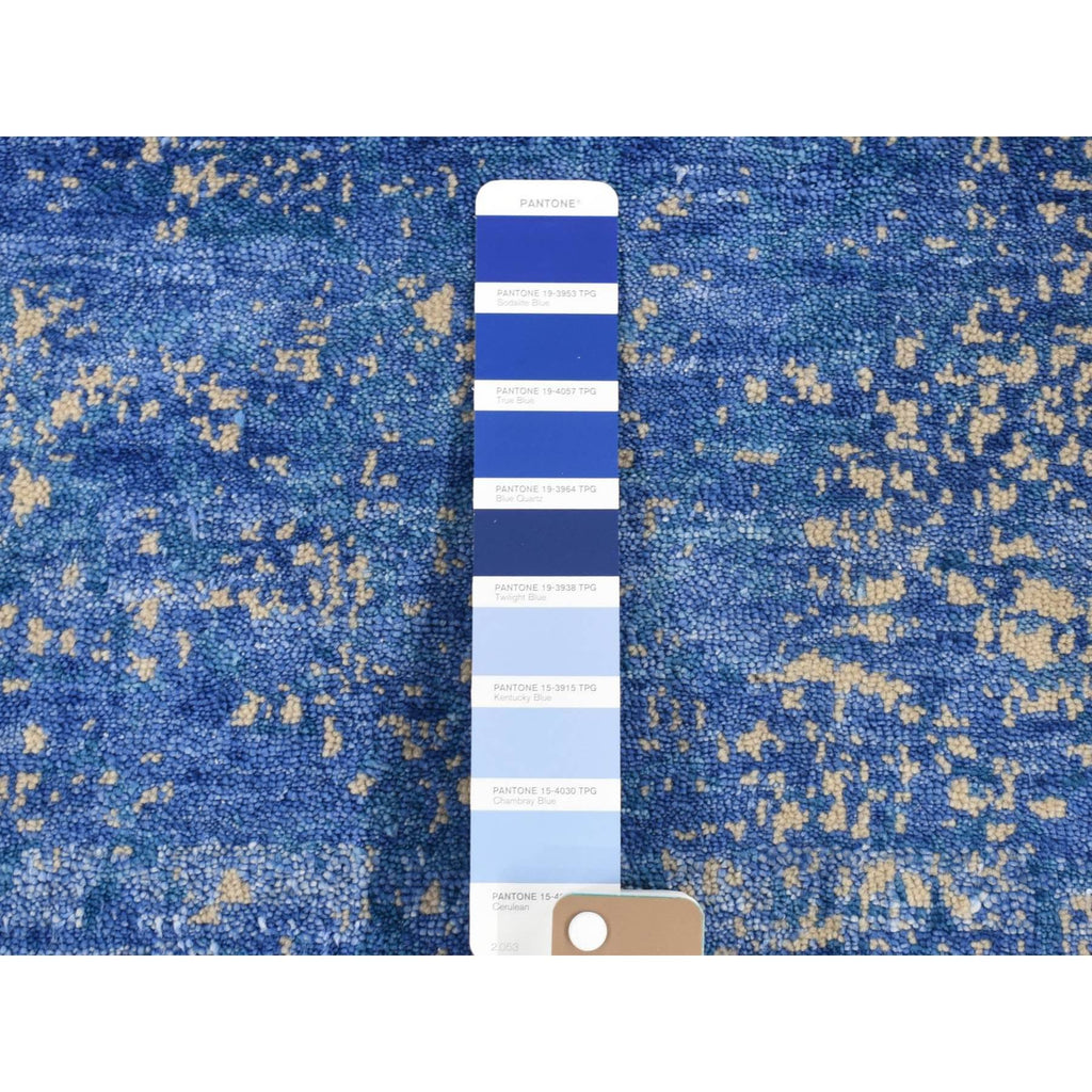 R80379%20008