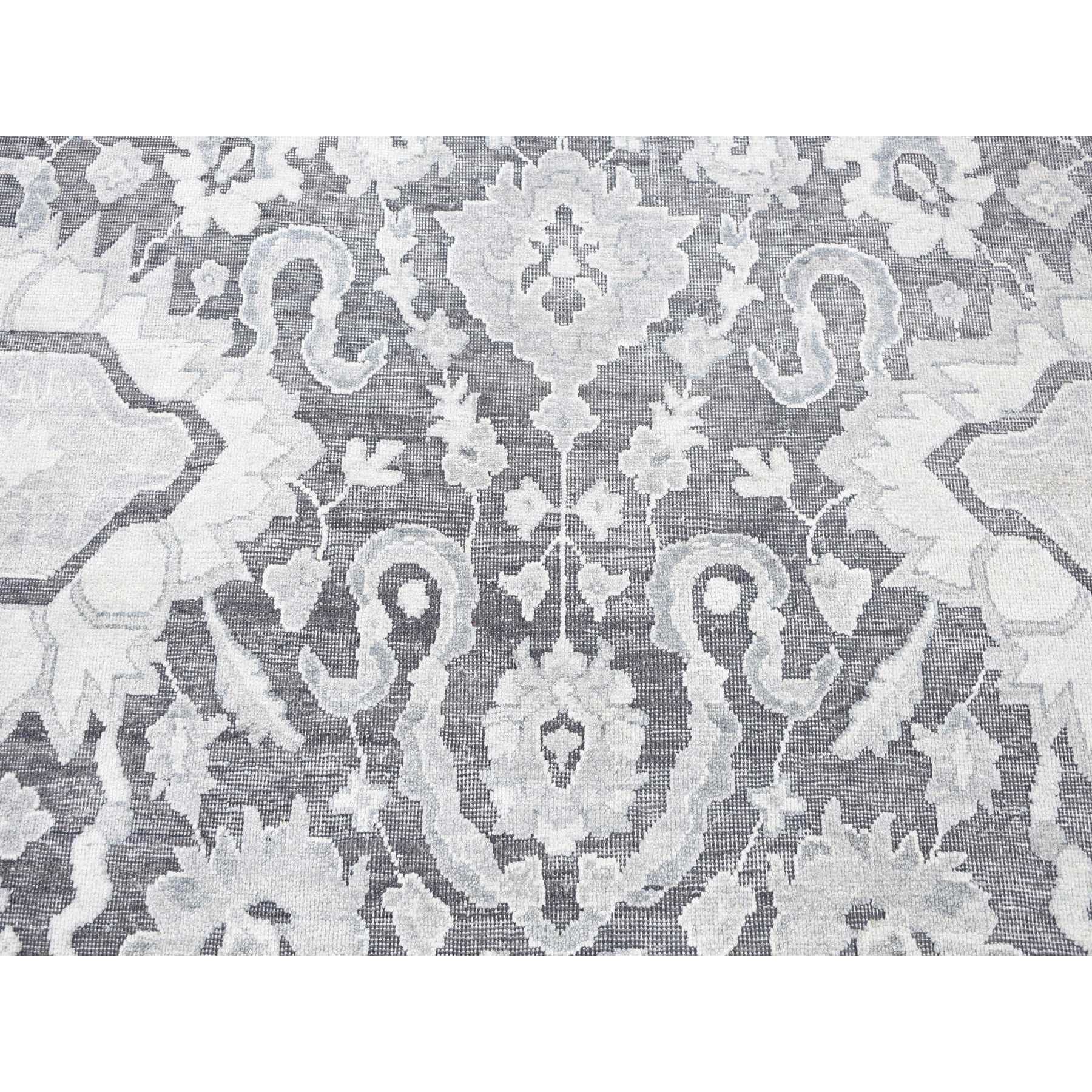R80392%20009