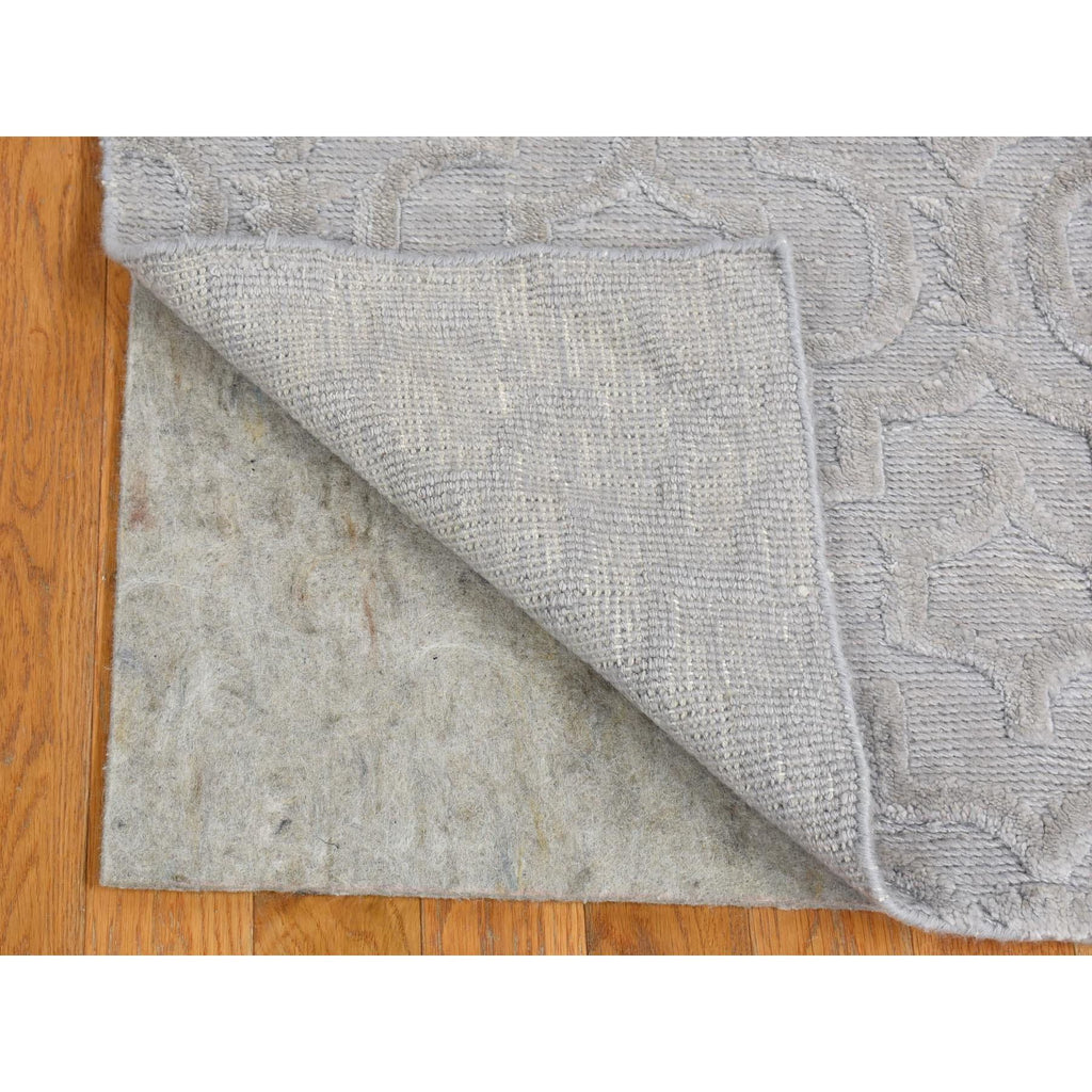 R80423%20003