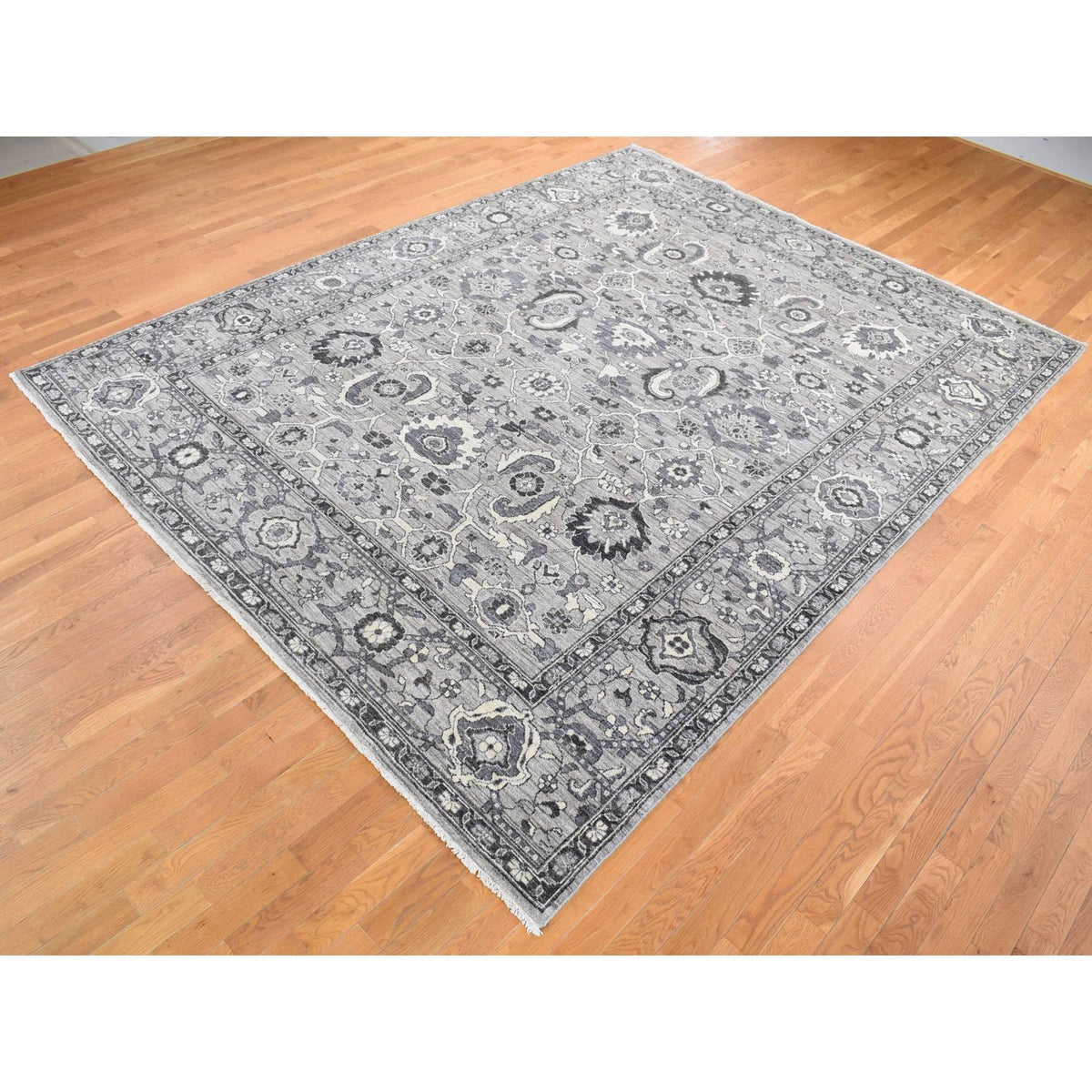 R80452%20004