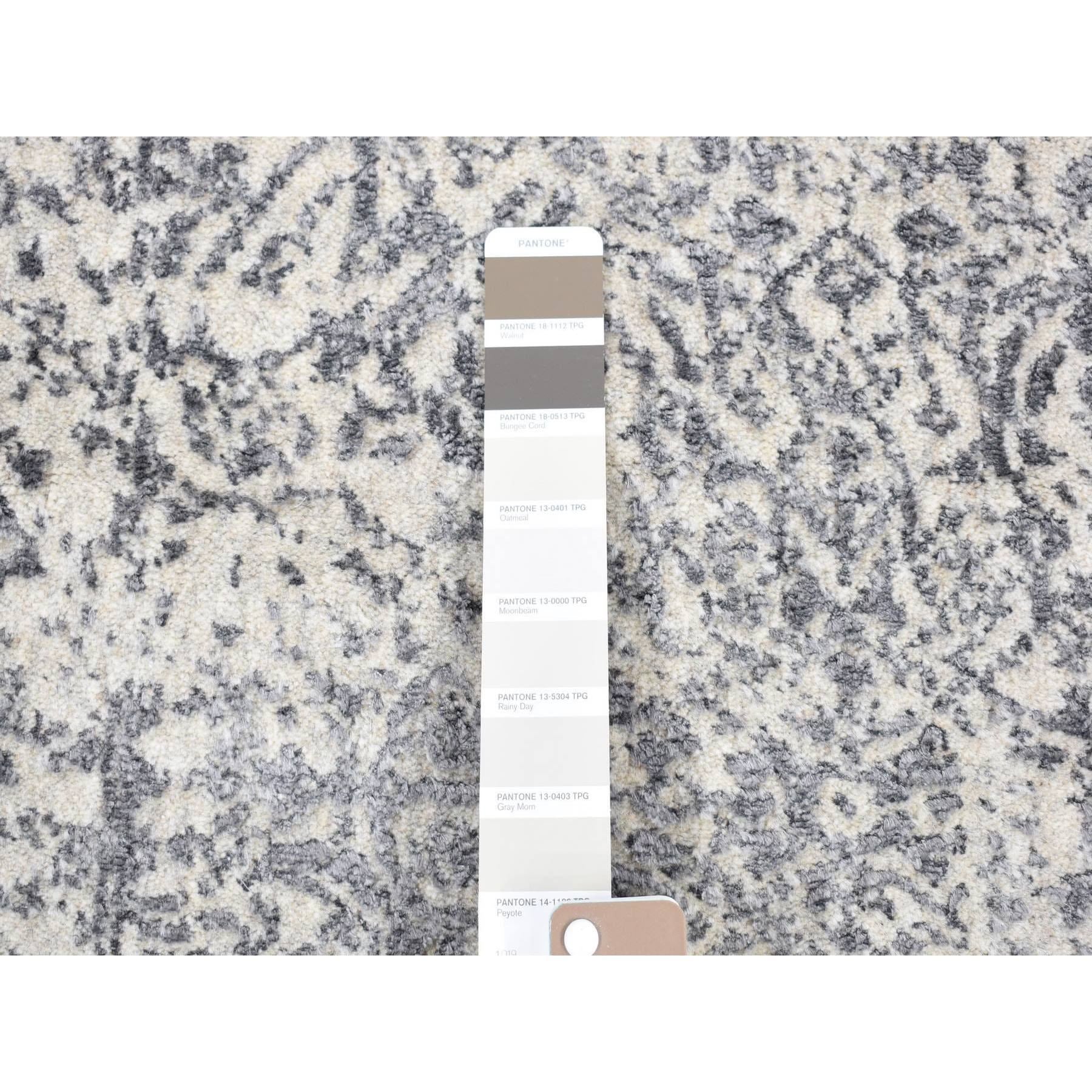 R80458%20004