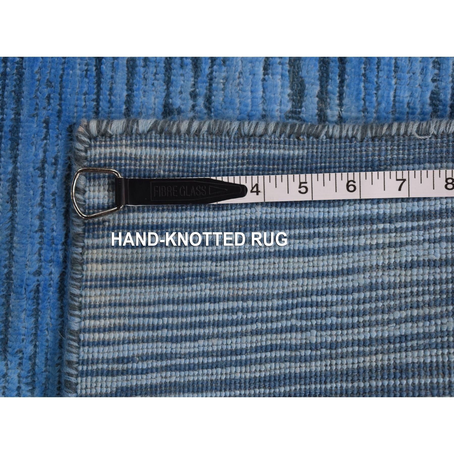 R80518%20012