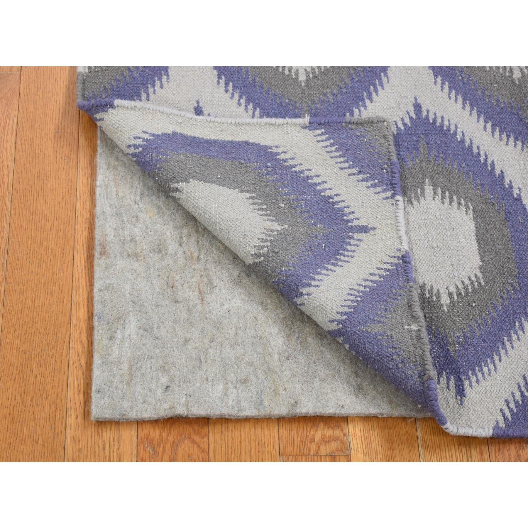 R80541%20004