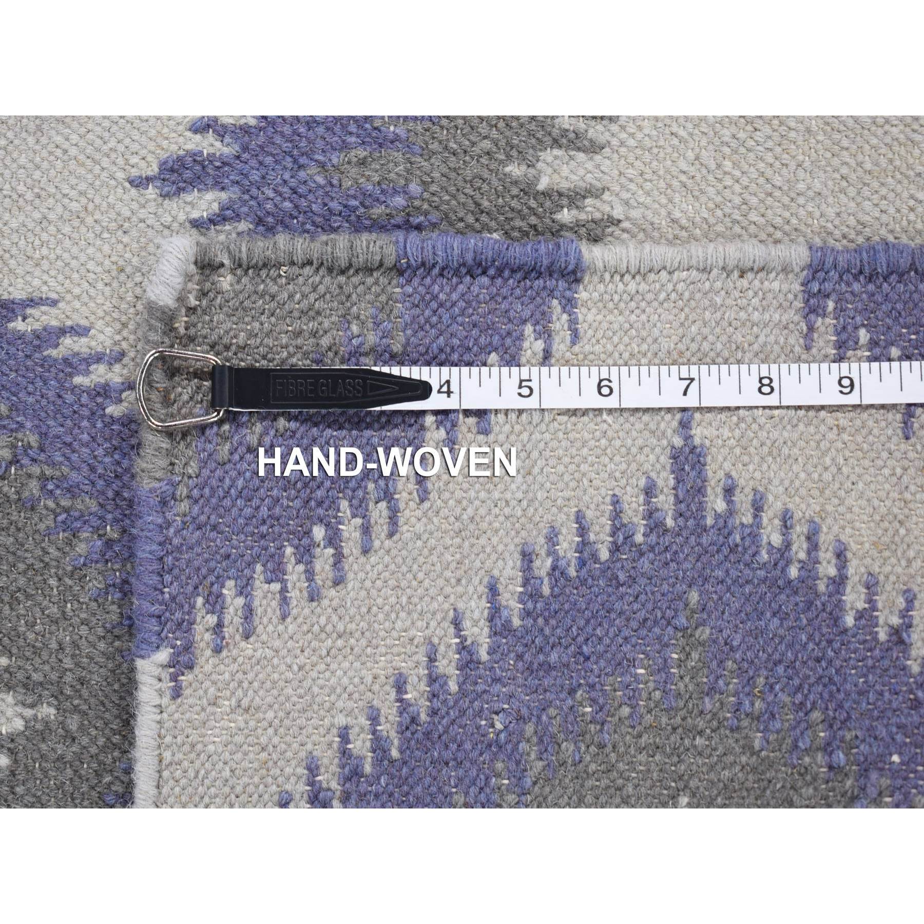 R80557%20007