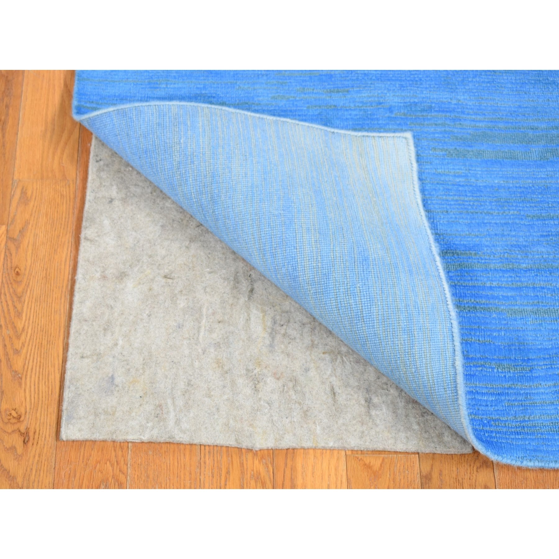 R80631%20003