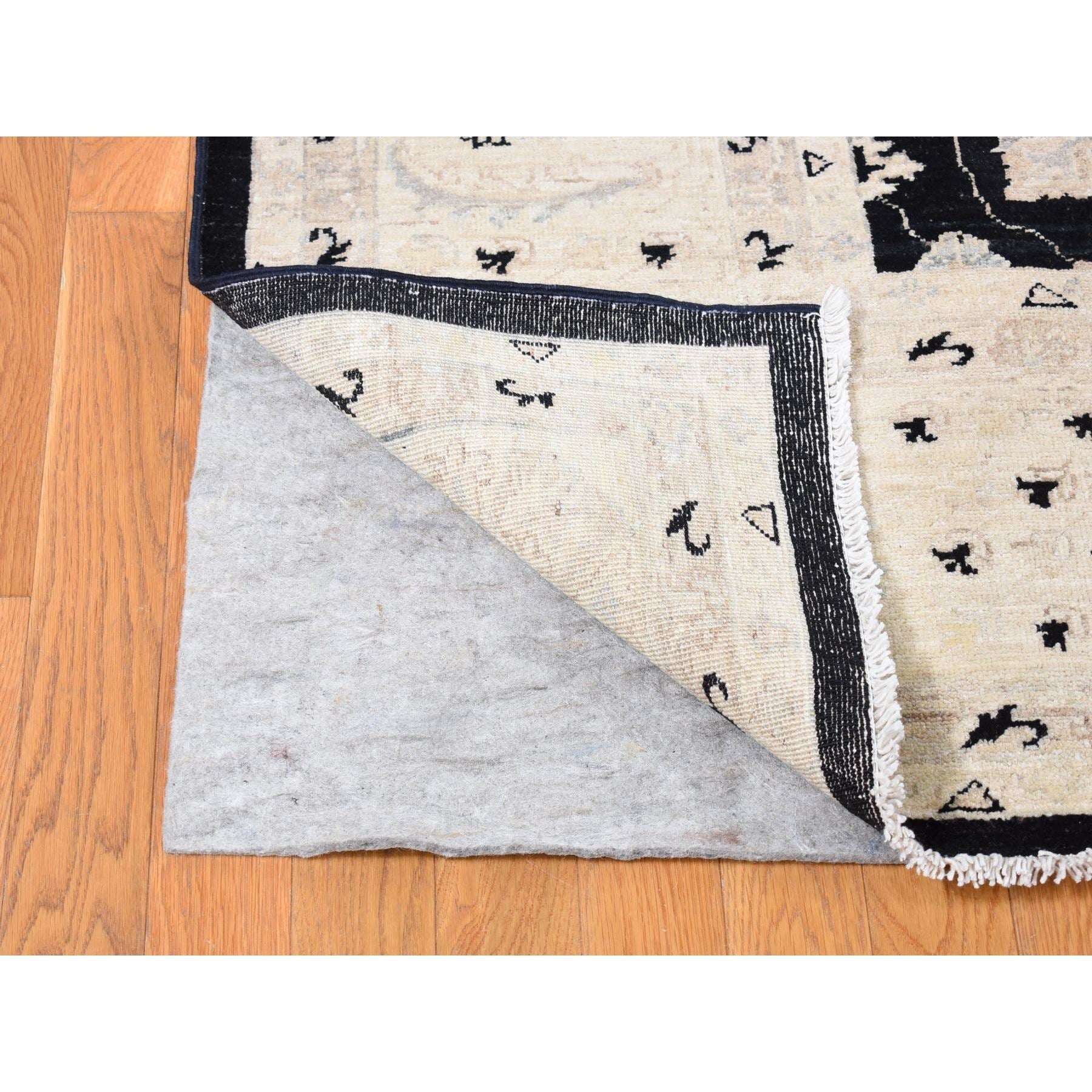 R80651%20005