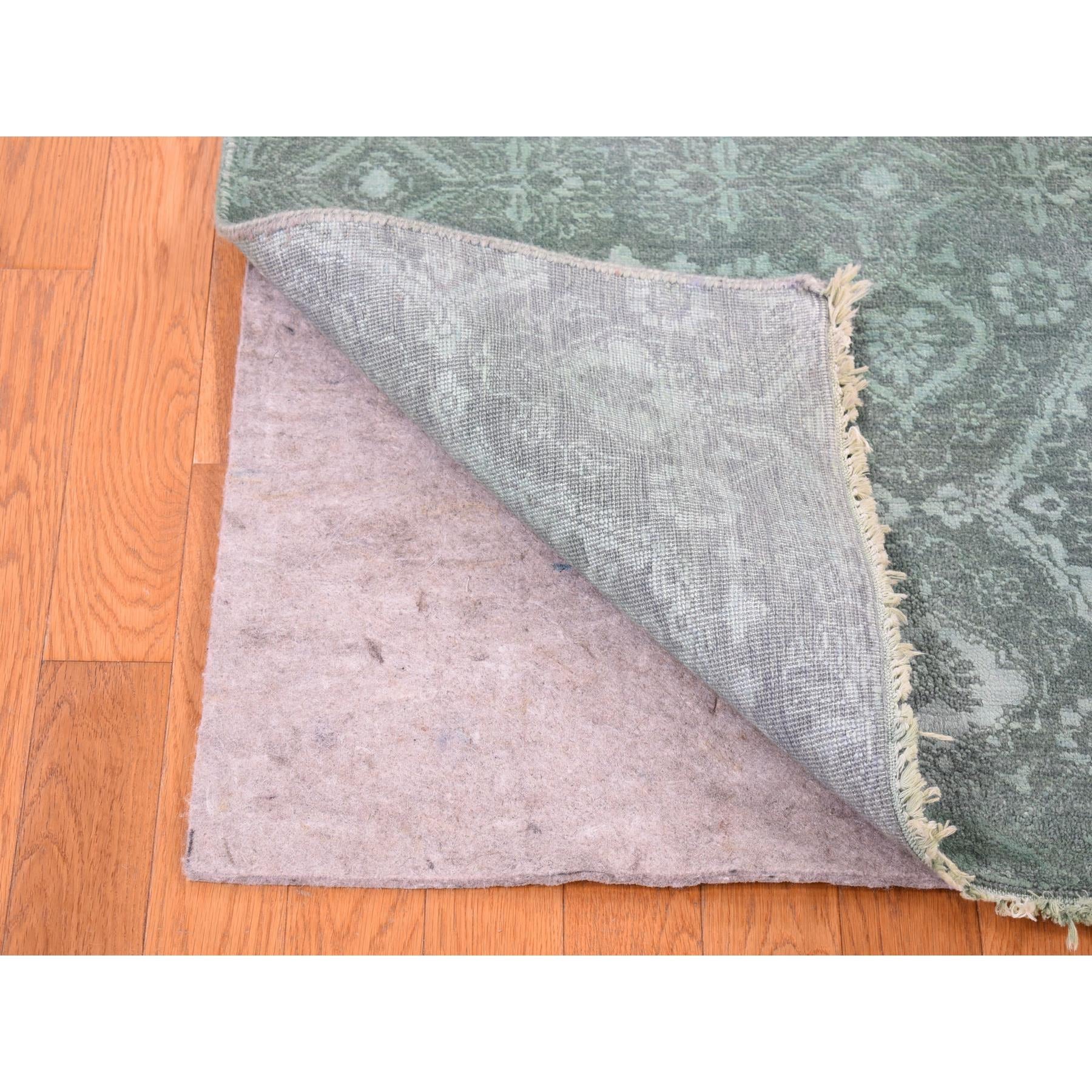 R80677%20005