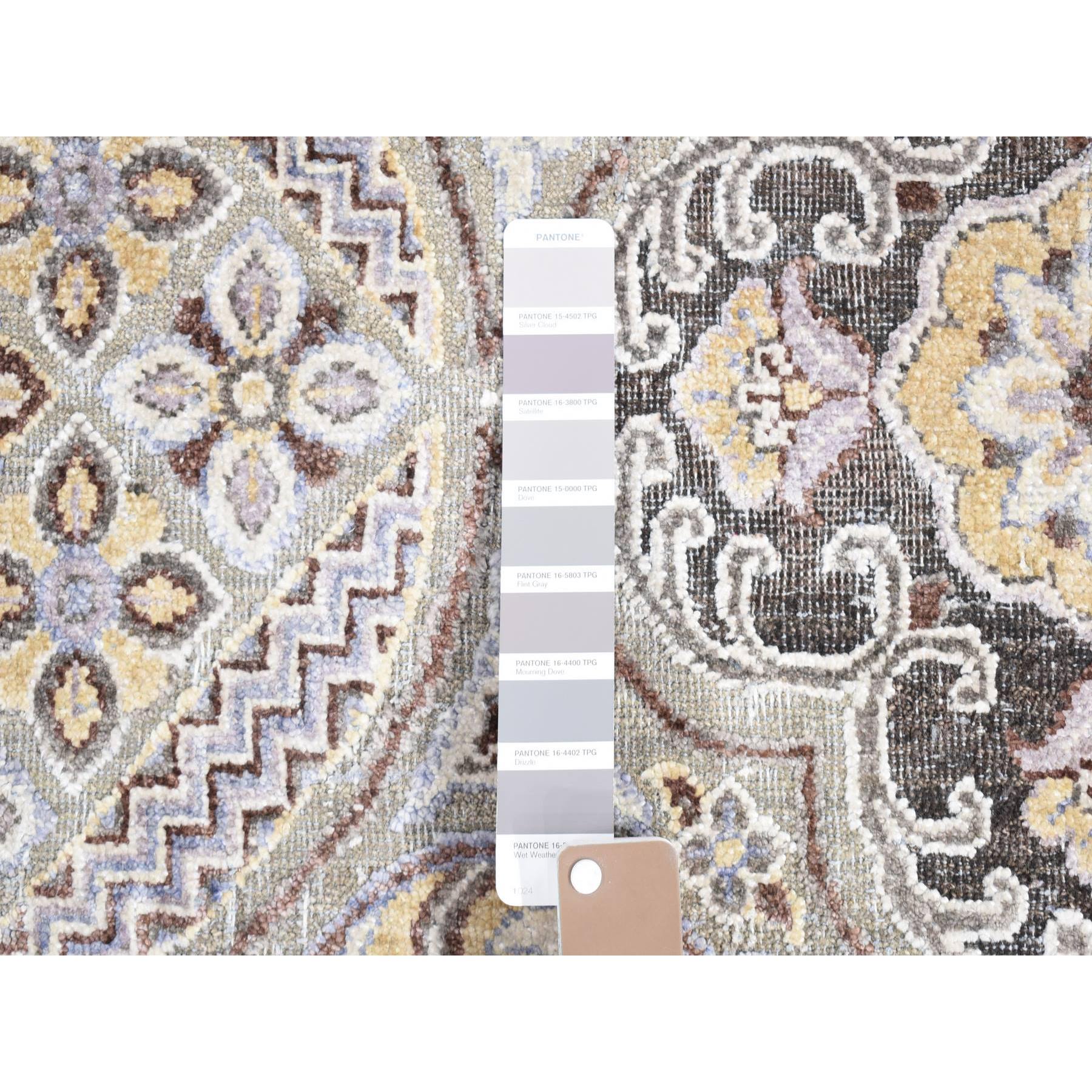 R80686%20008