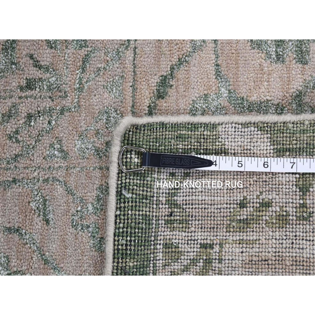 R80798%20012