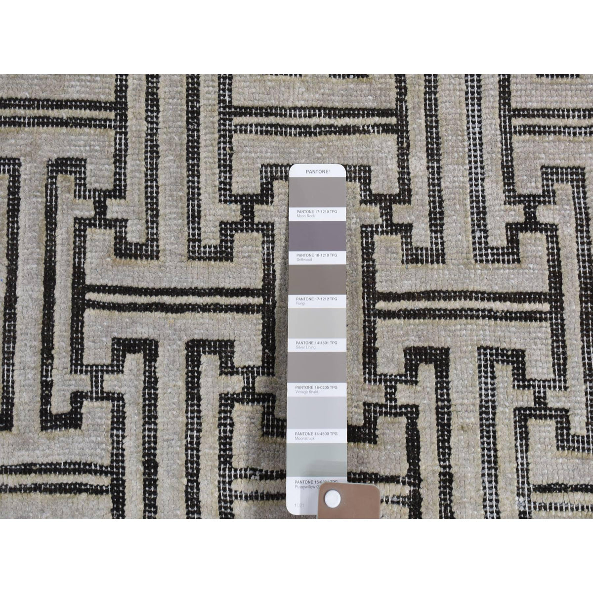 R80832%20008