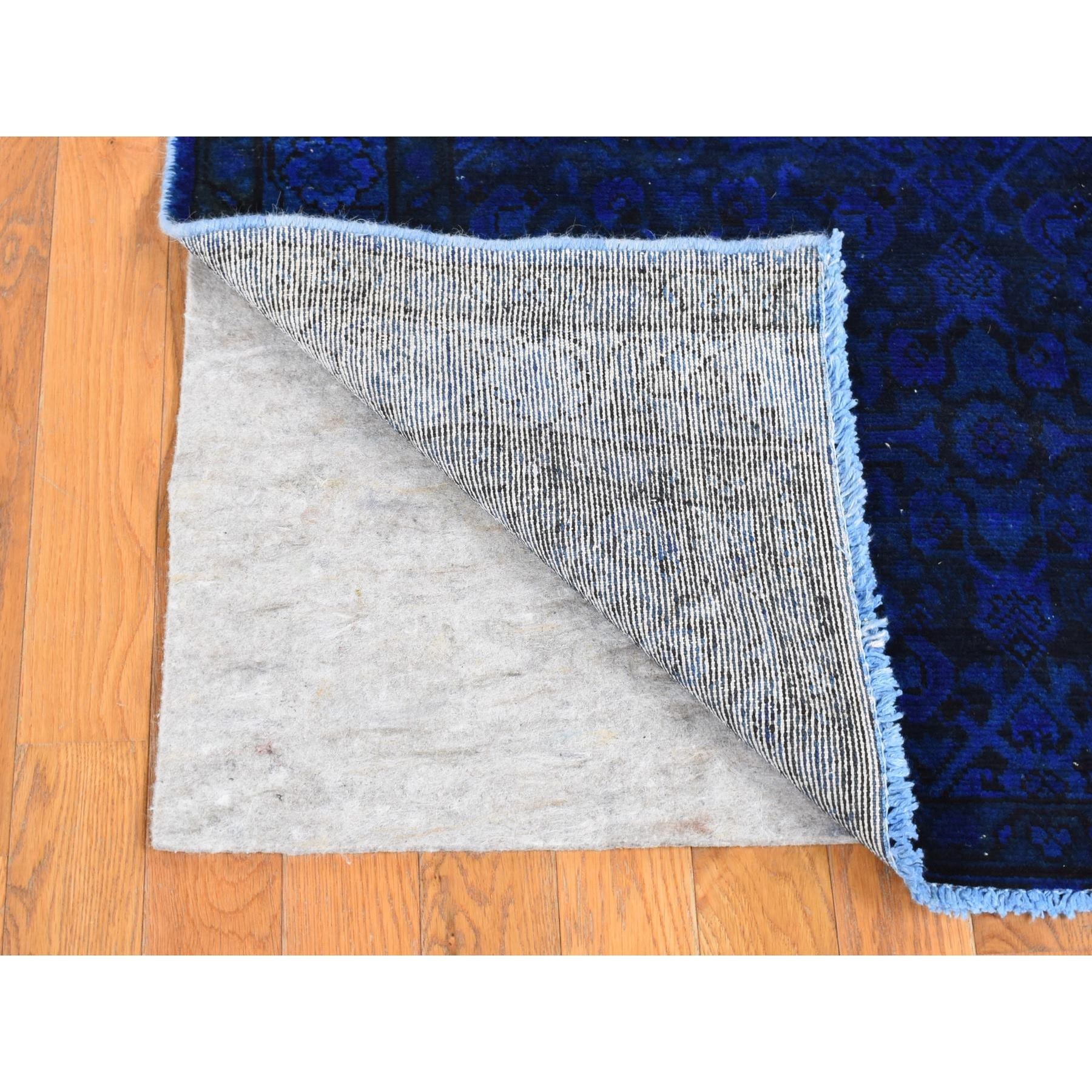 R80873%20003