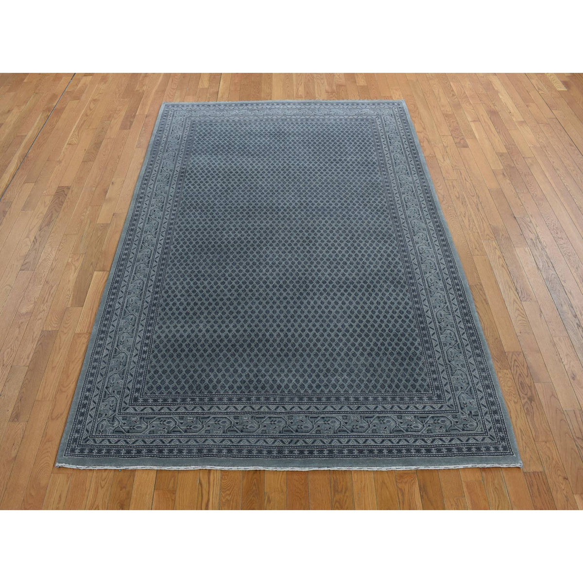 R80974%20003
