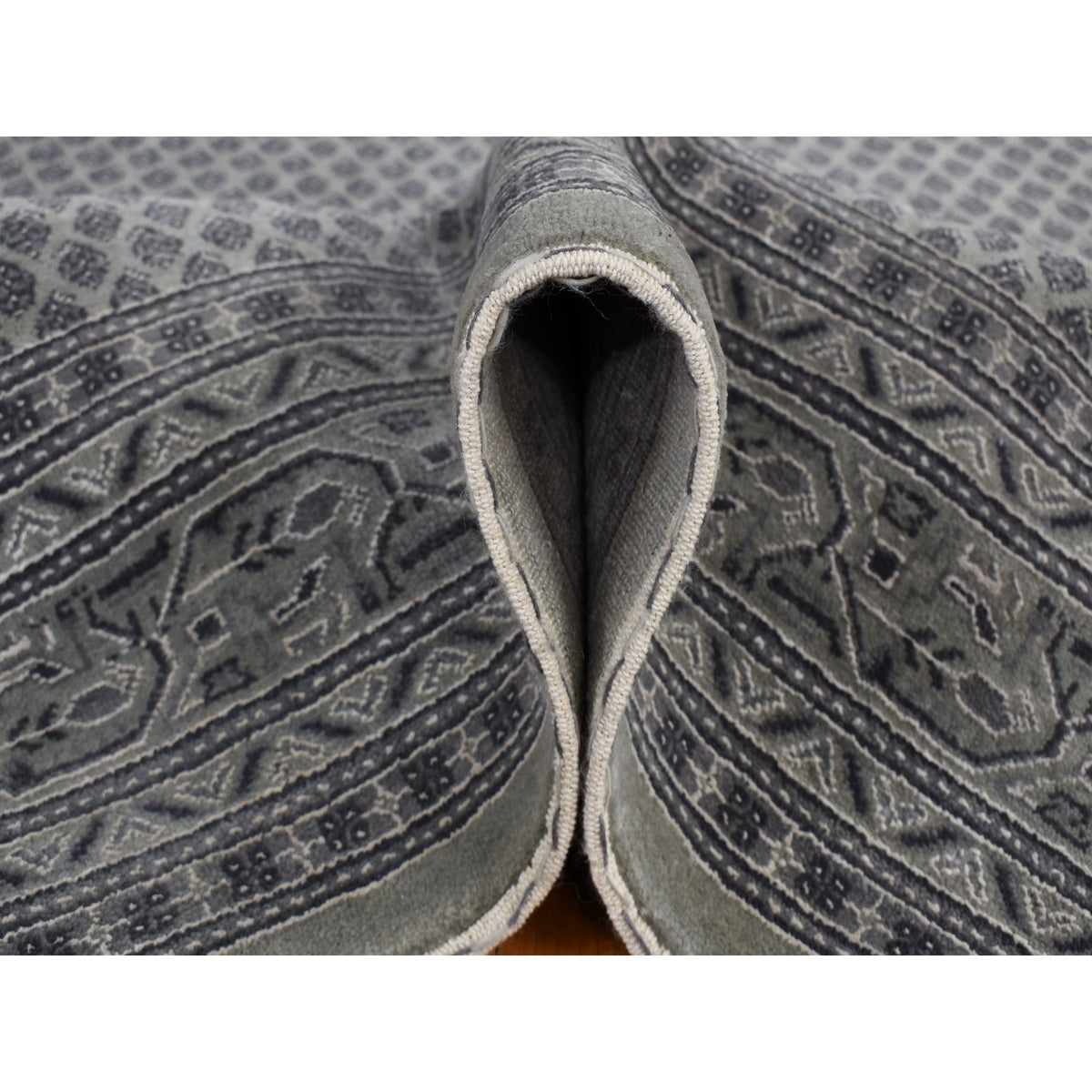 R80974%20007