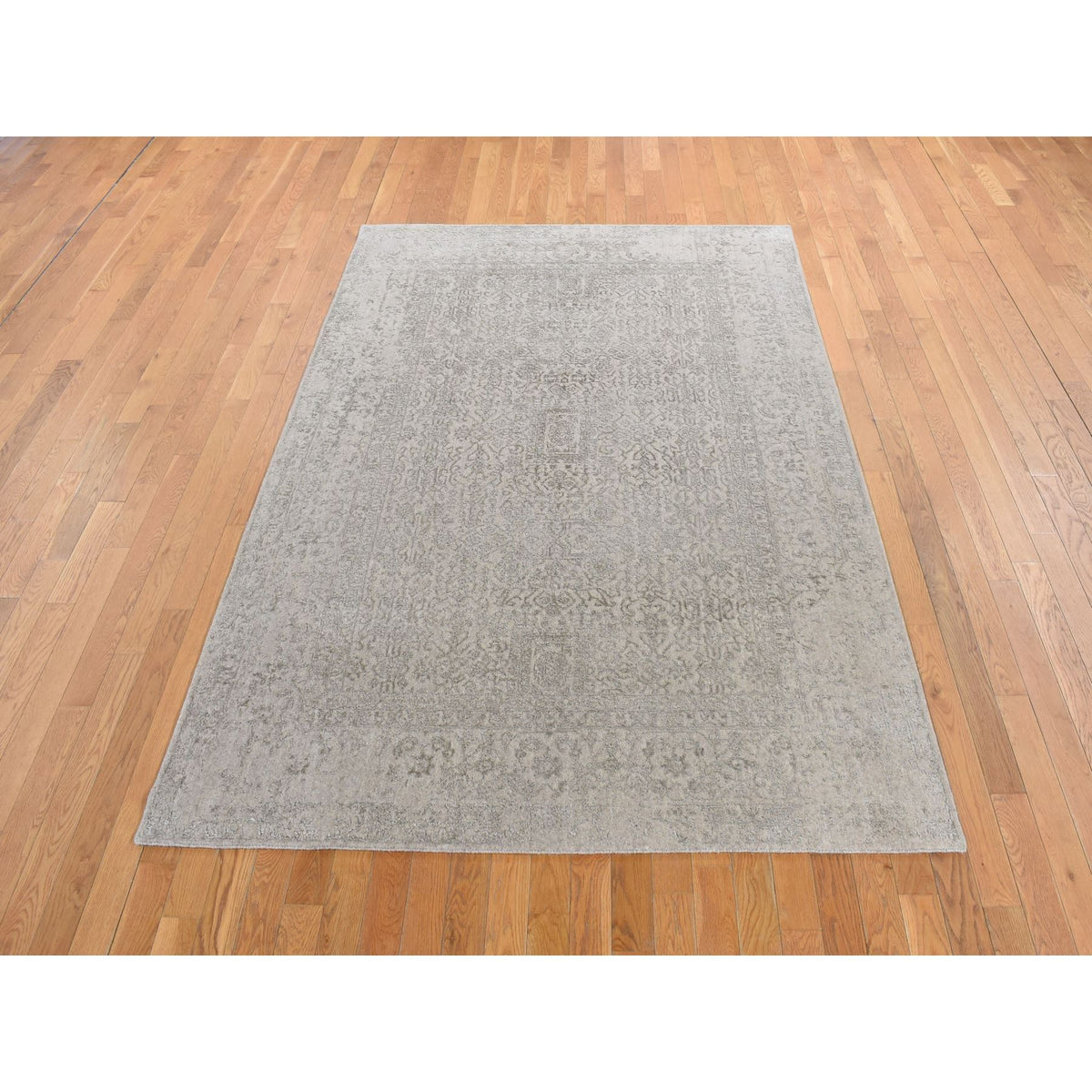 R80977%20003