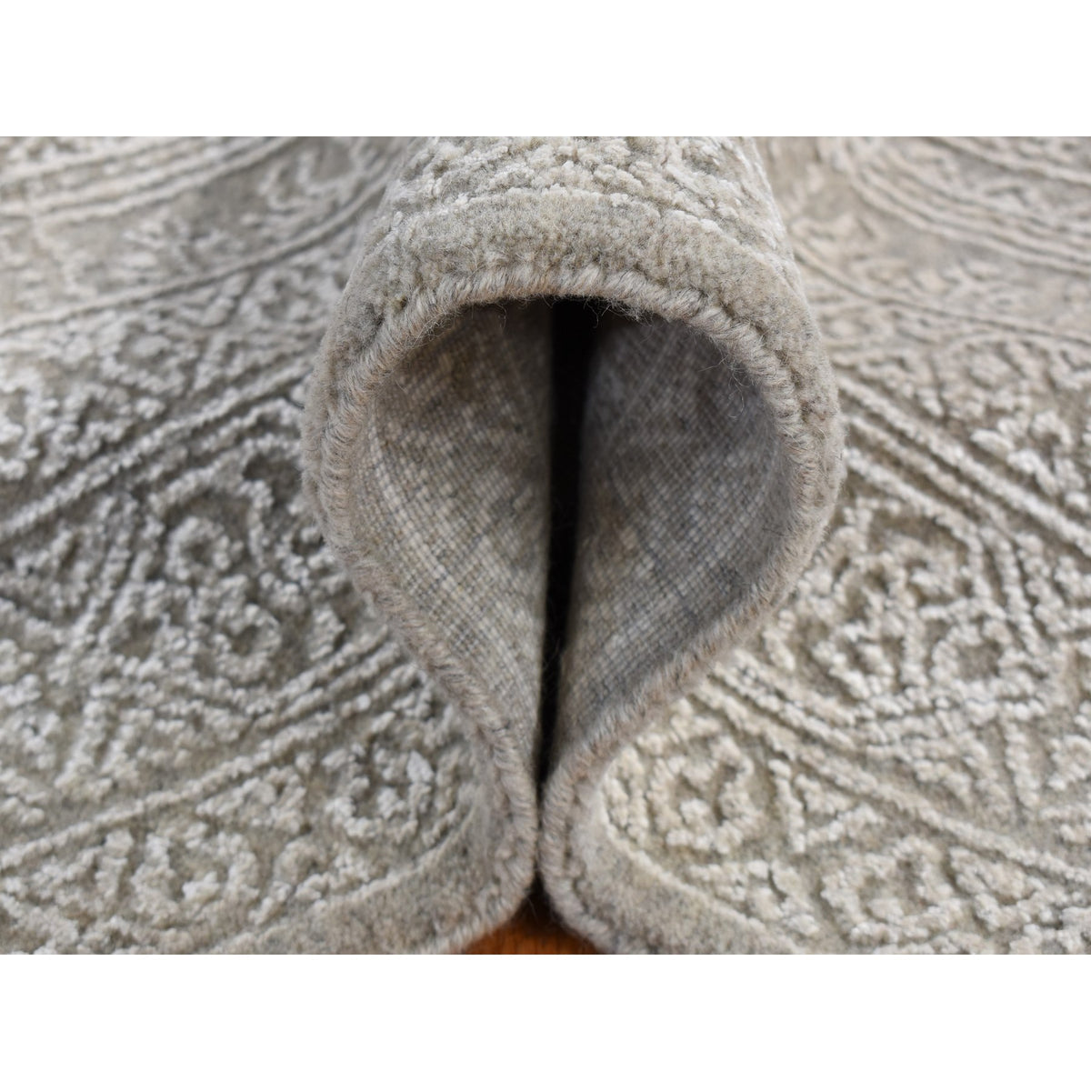 R80978%20007