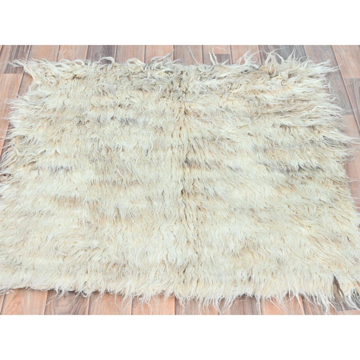 R82021%20002