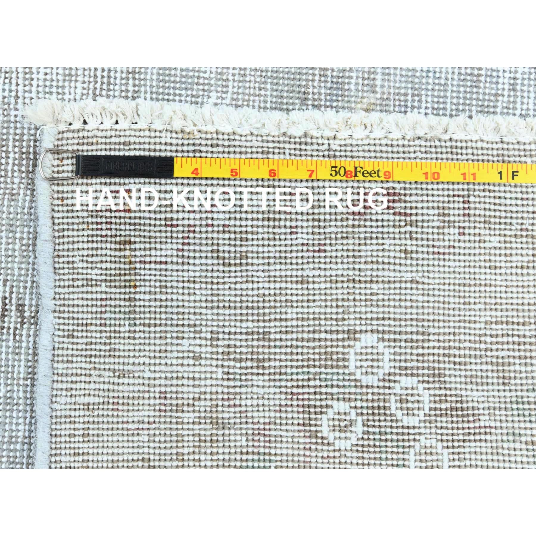 R82095%20012