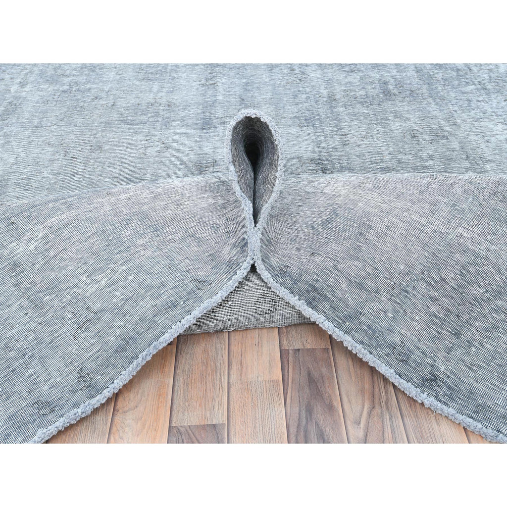 R82097%20006