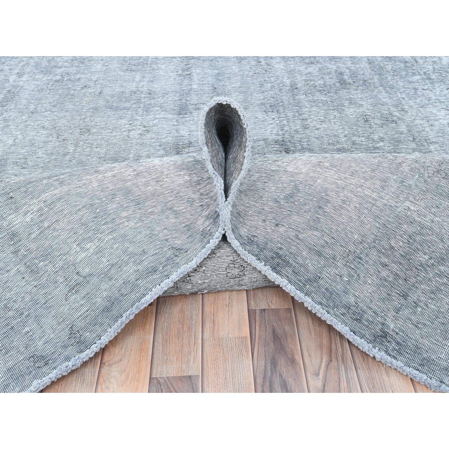 R82097%20006