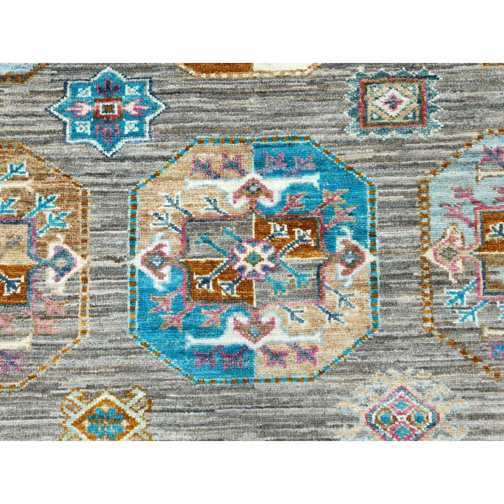R82297%20009