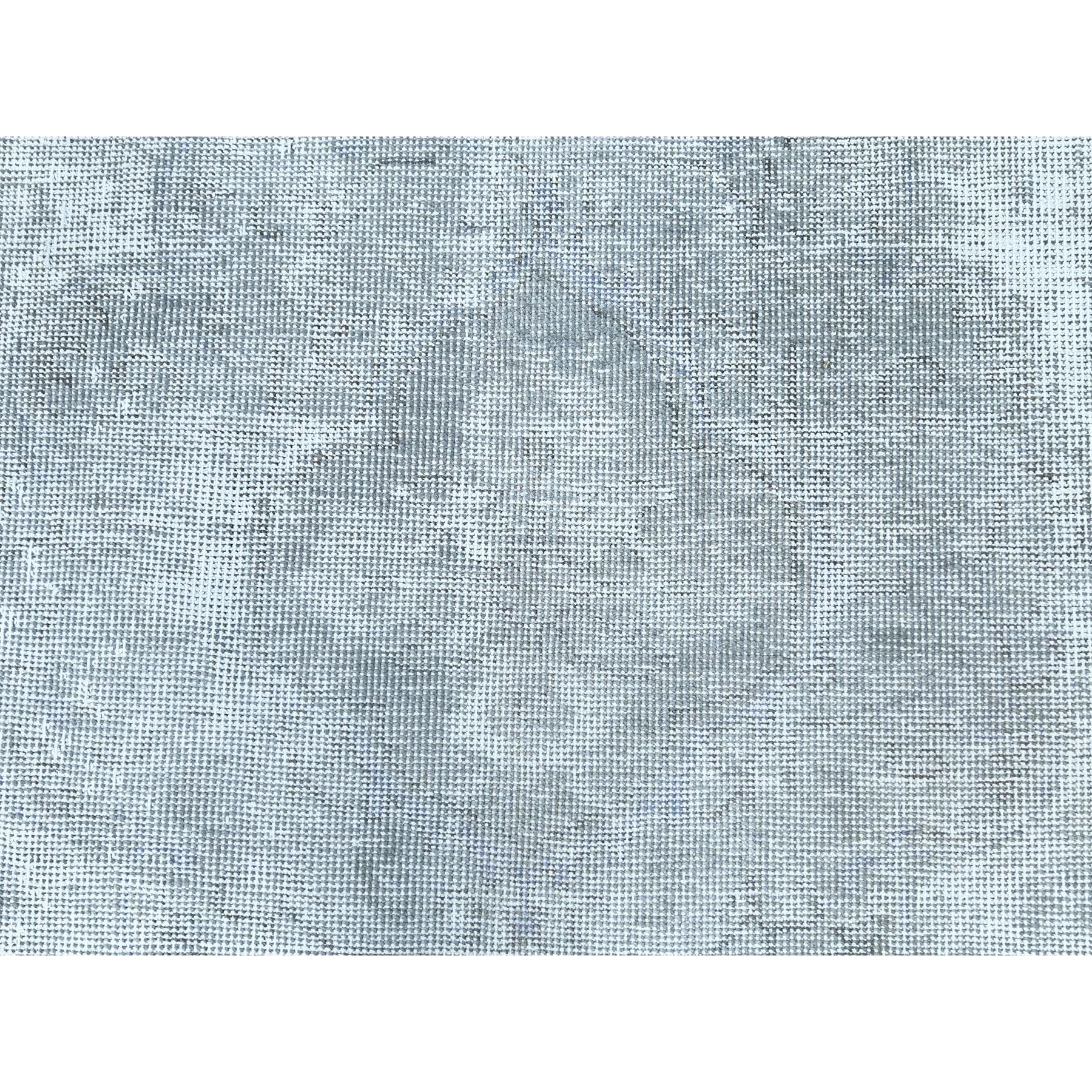 R82339%20009