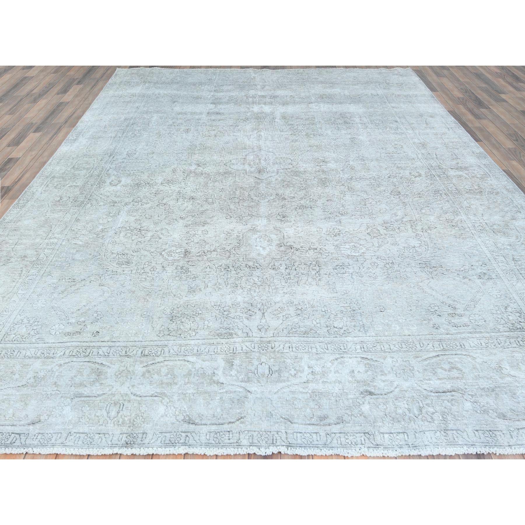 R82340%20003