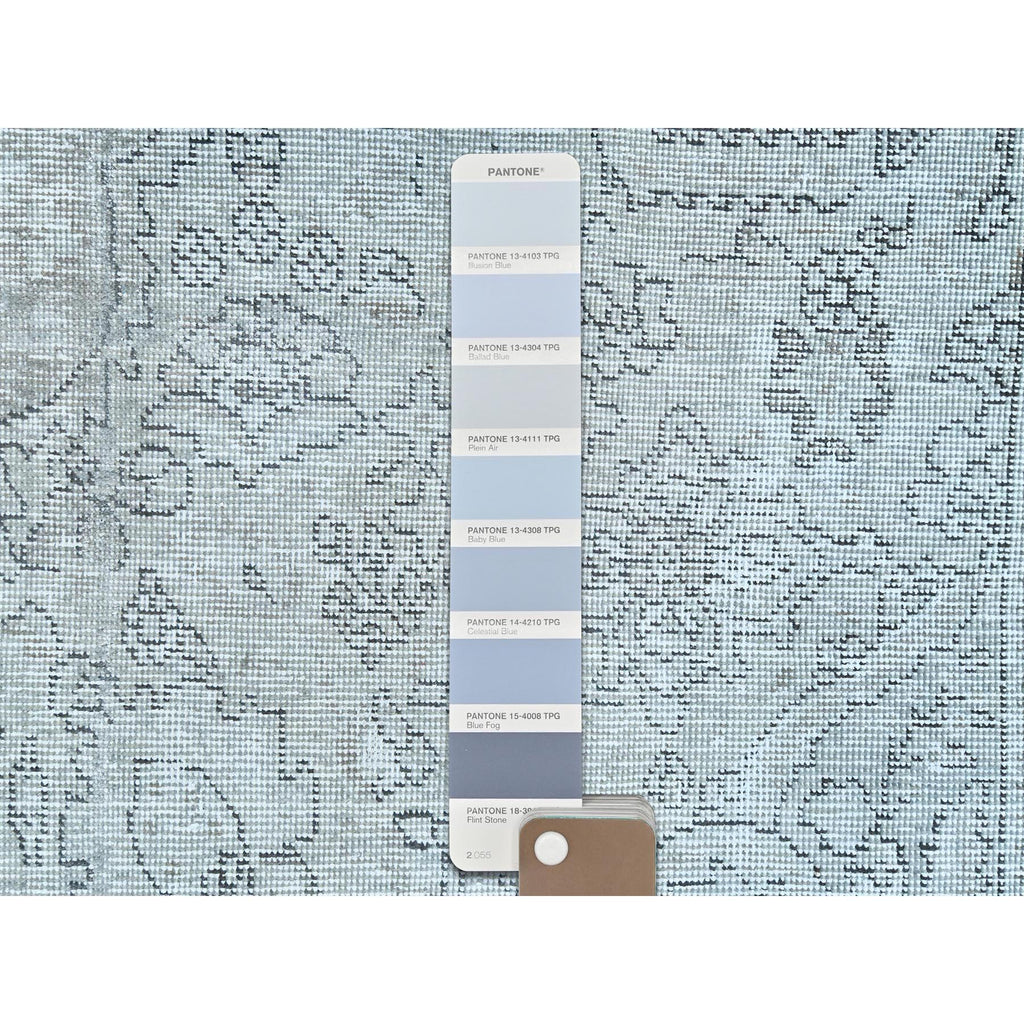 R82340%20008