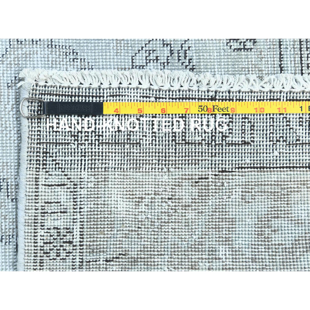 R82340%20012