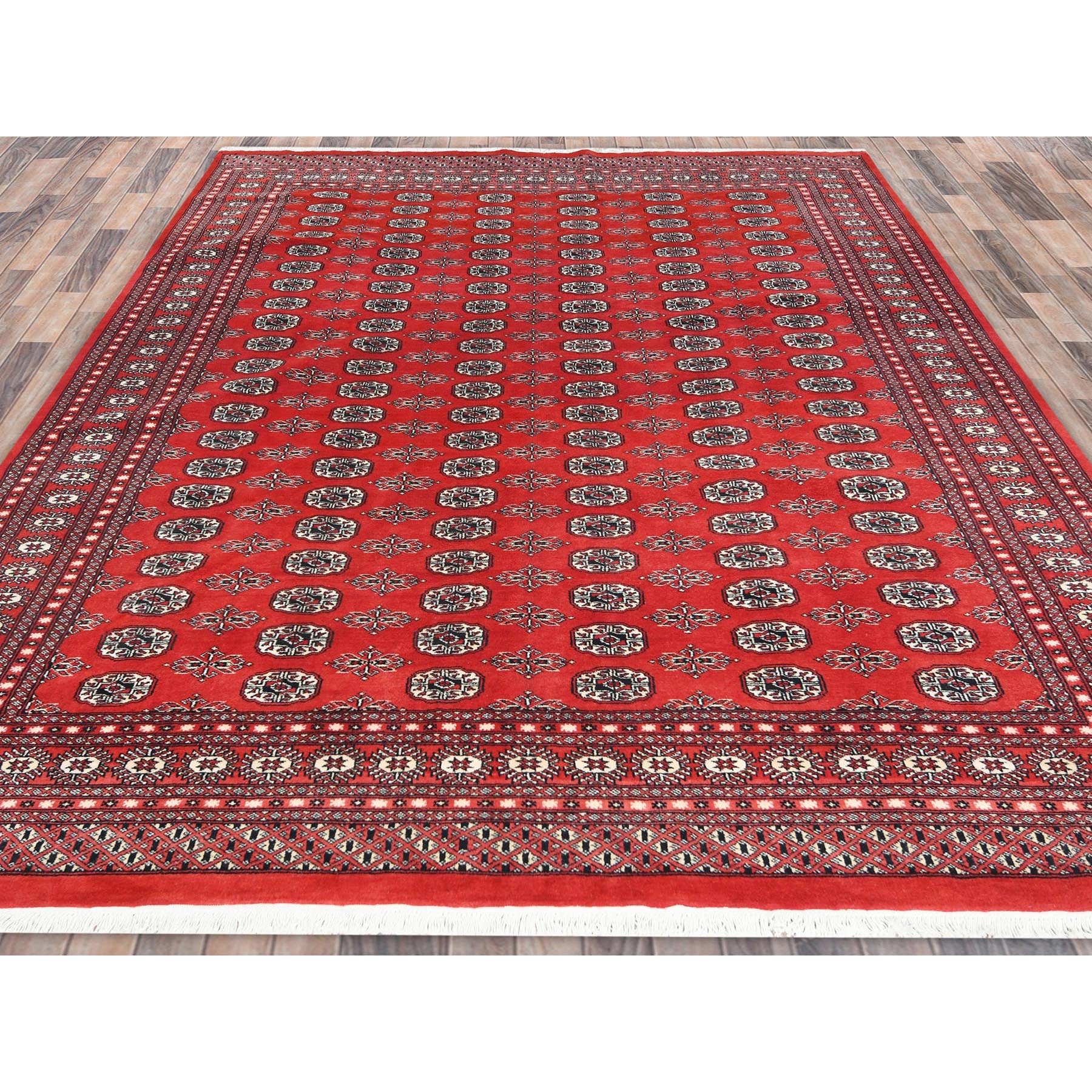 R82434%20003