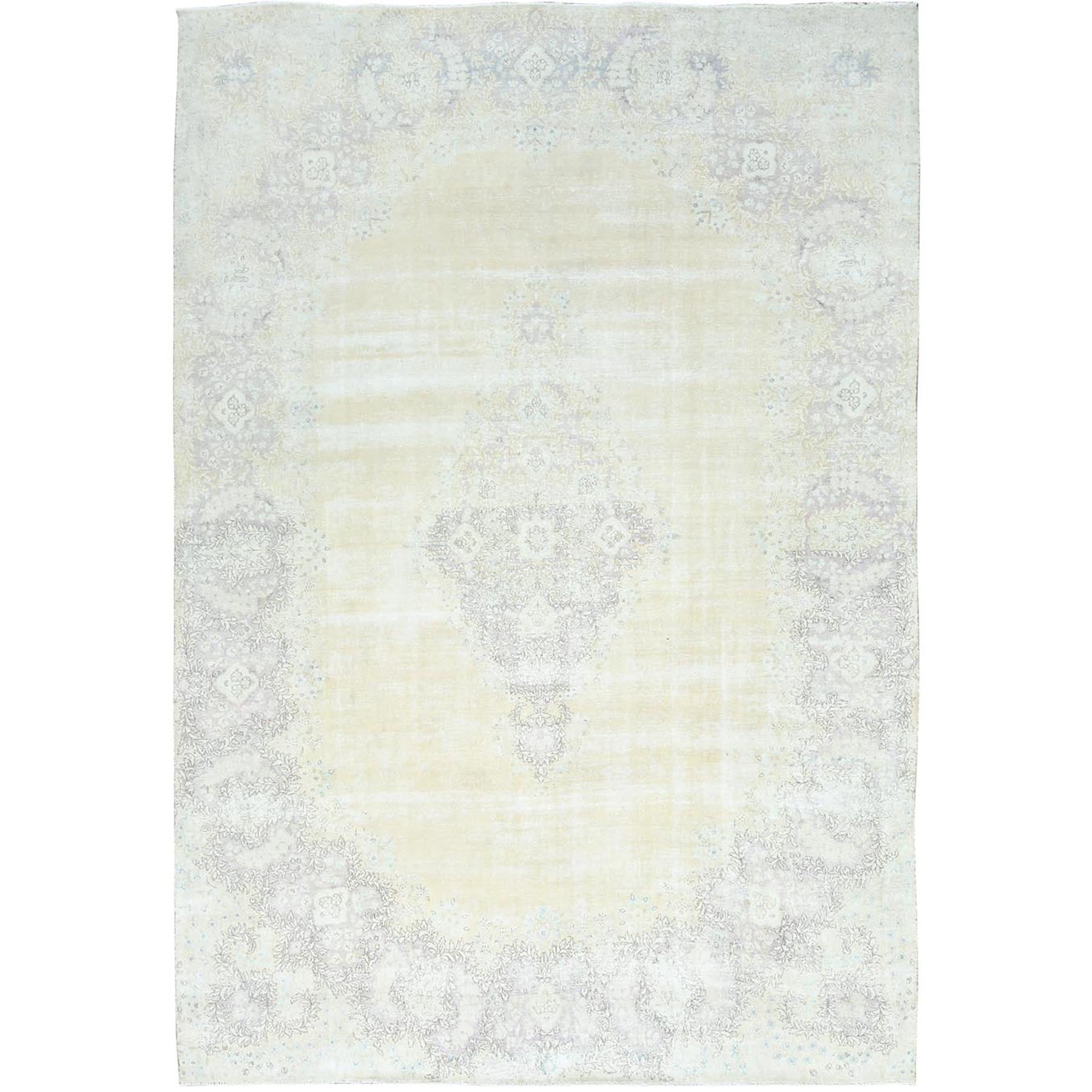 R82547%20001