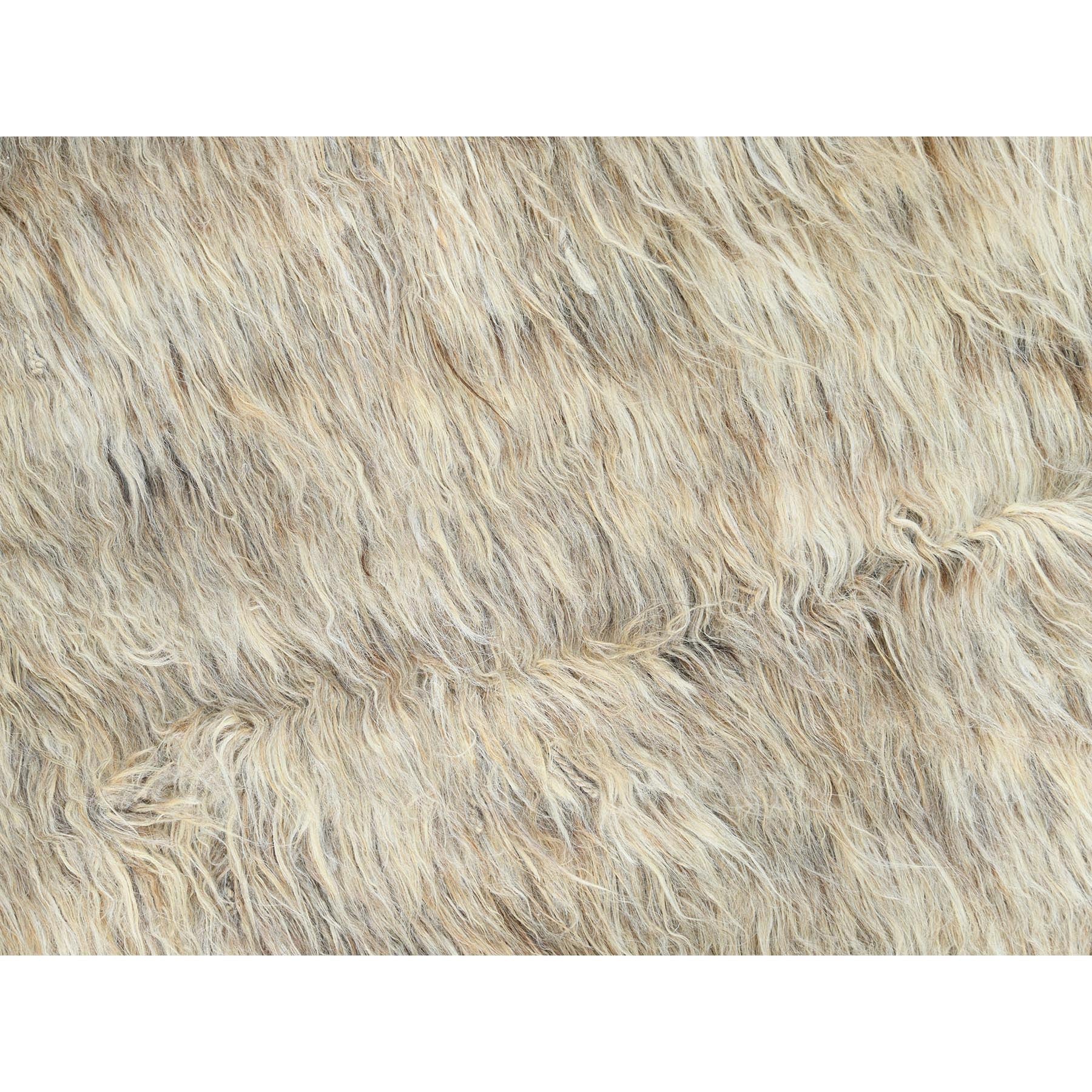 R82563%20009