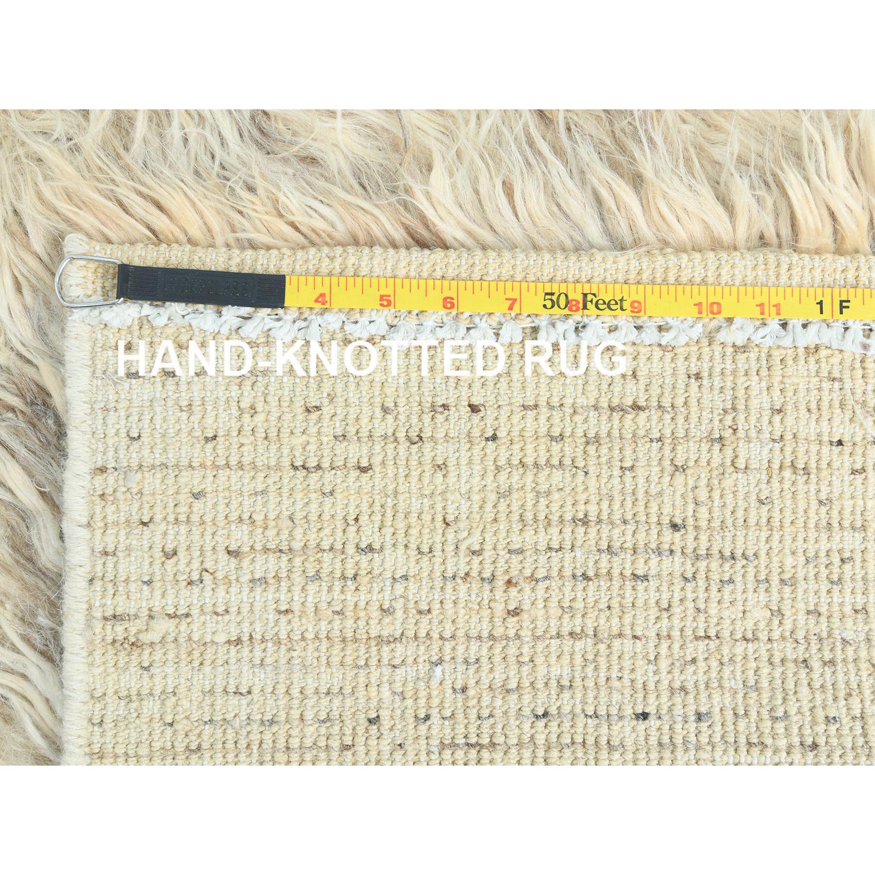 R82572%20007