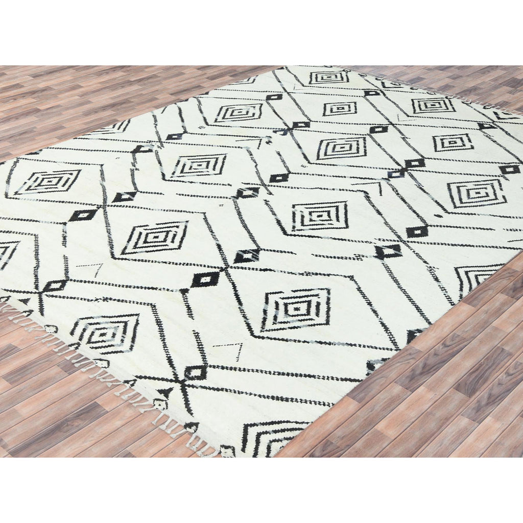R82953%20004