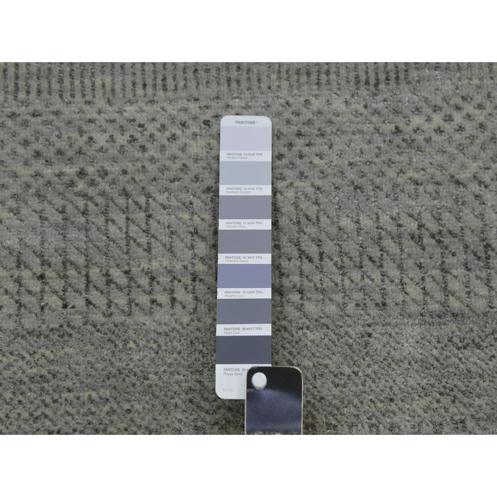 R83102%20008