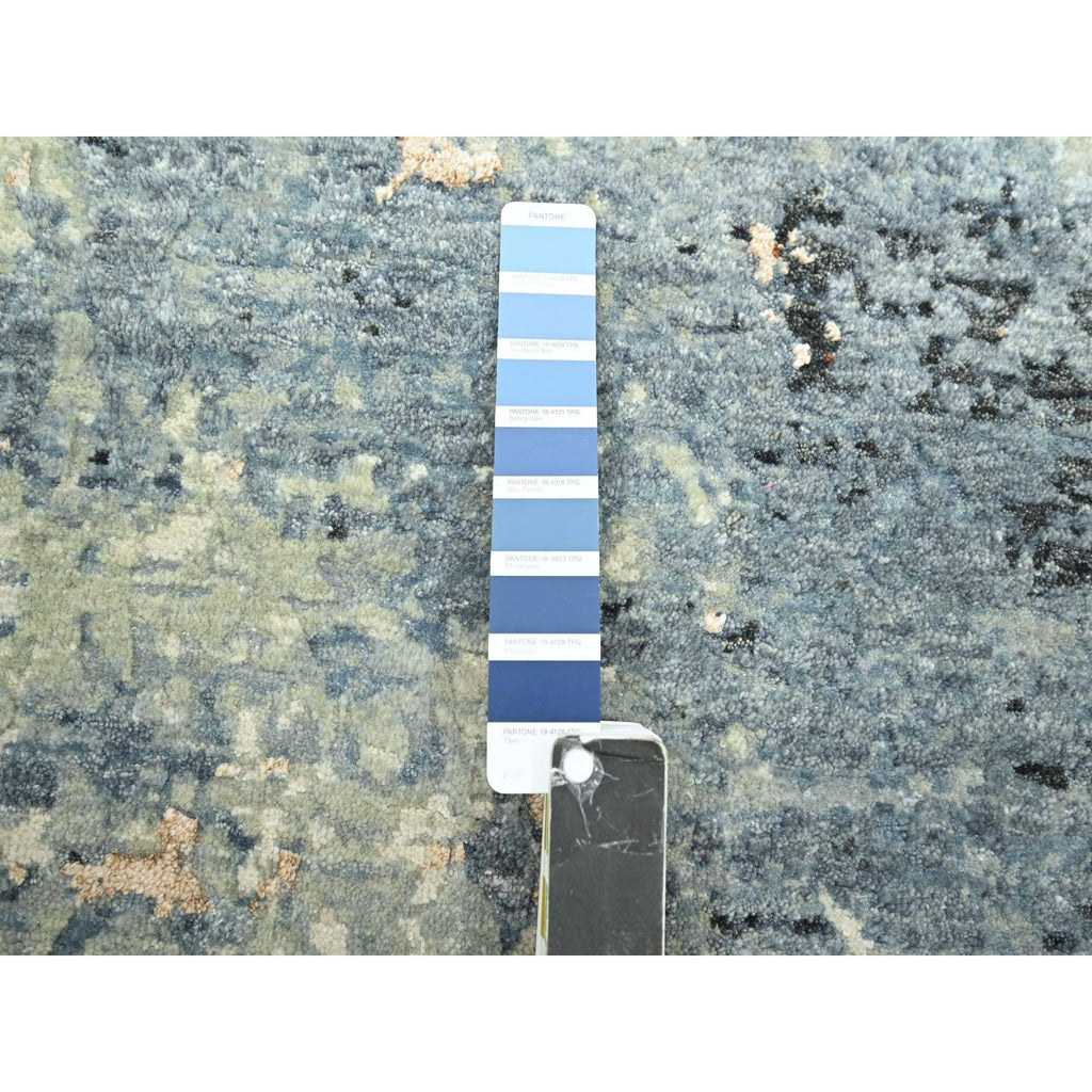 R83133%20008