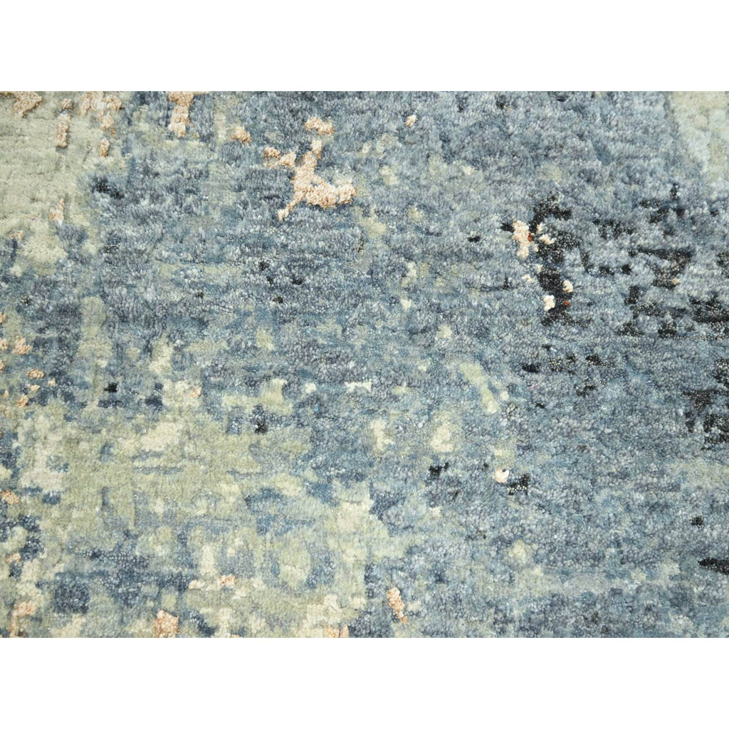 R83133%20009