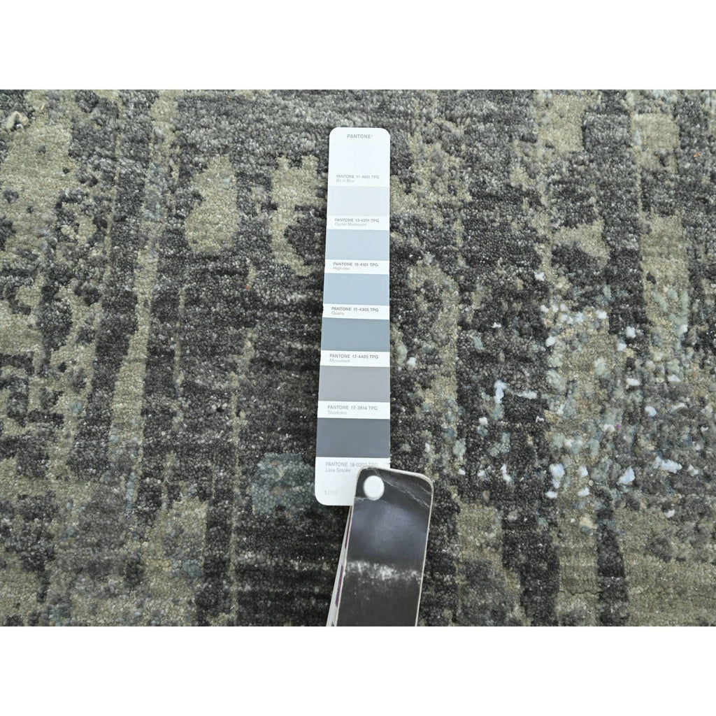R83137%20008