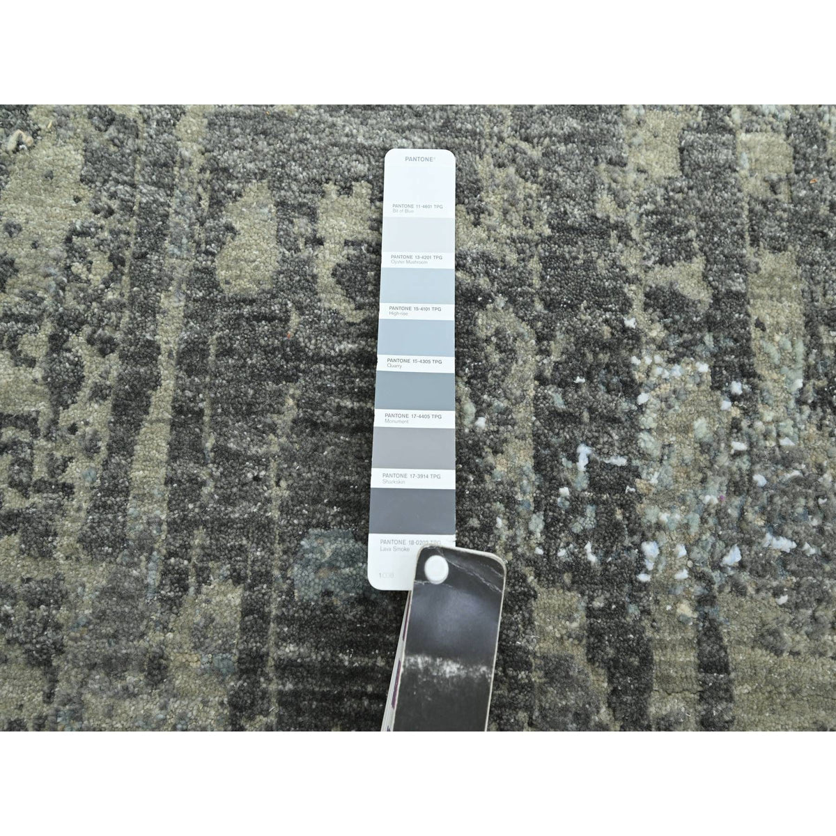 R83137%20008