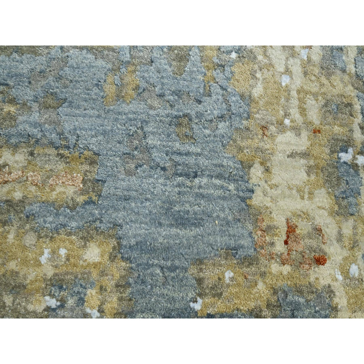 R83141%20009