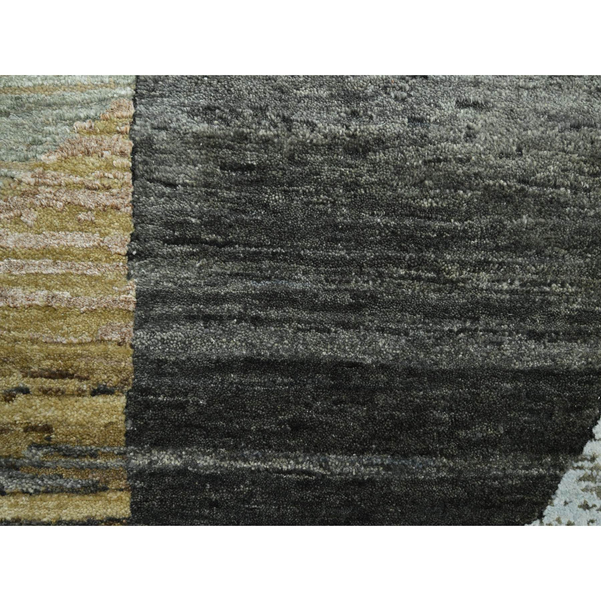 R83159%20009
