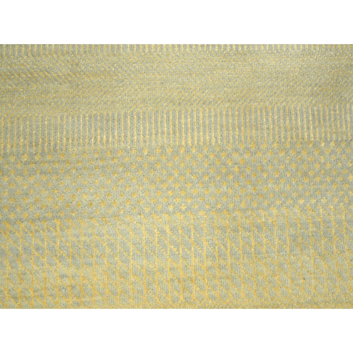 R83212%20009