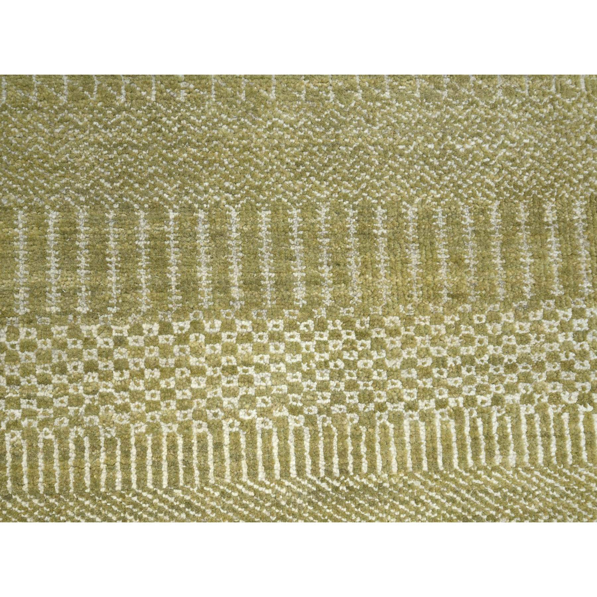 R83215%20009