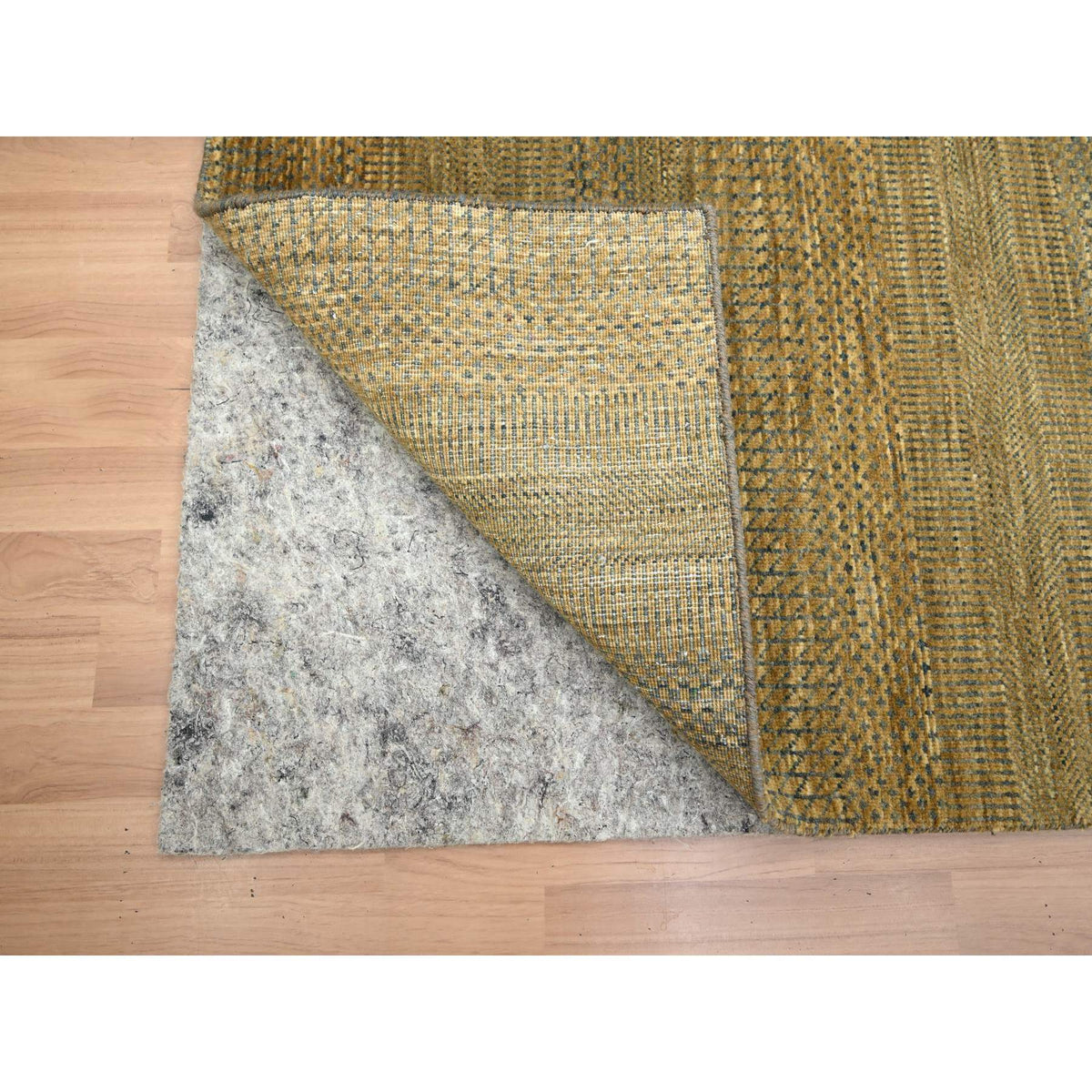 R83232%20004