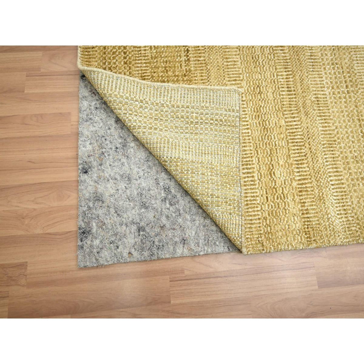R83240%20005