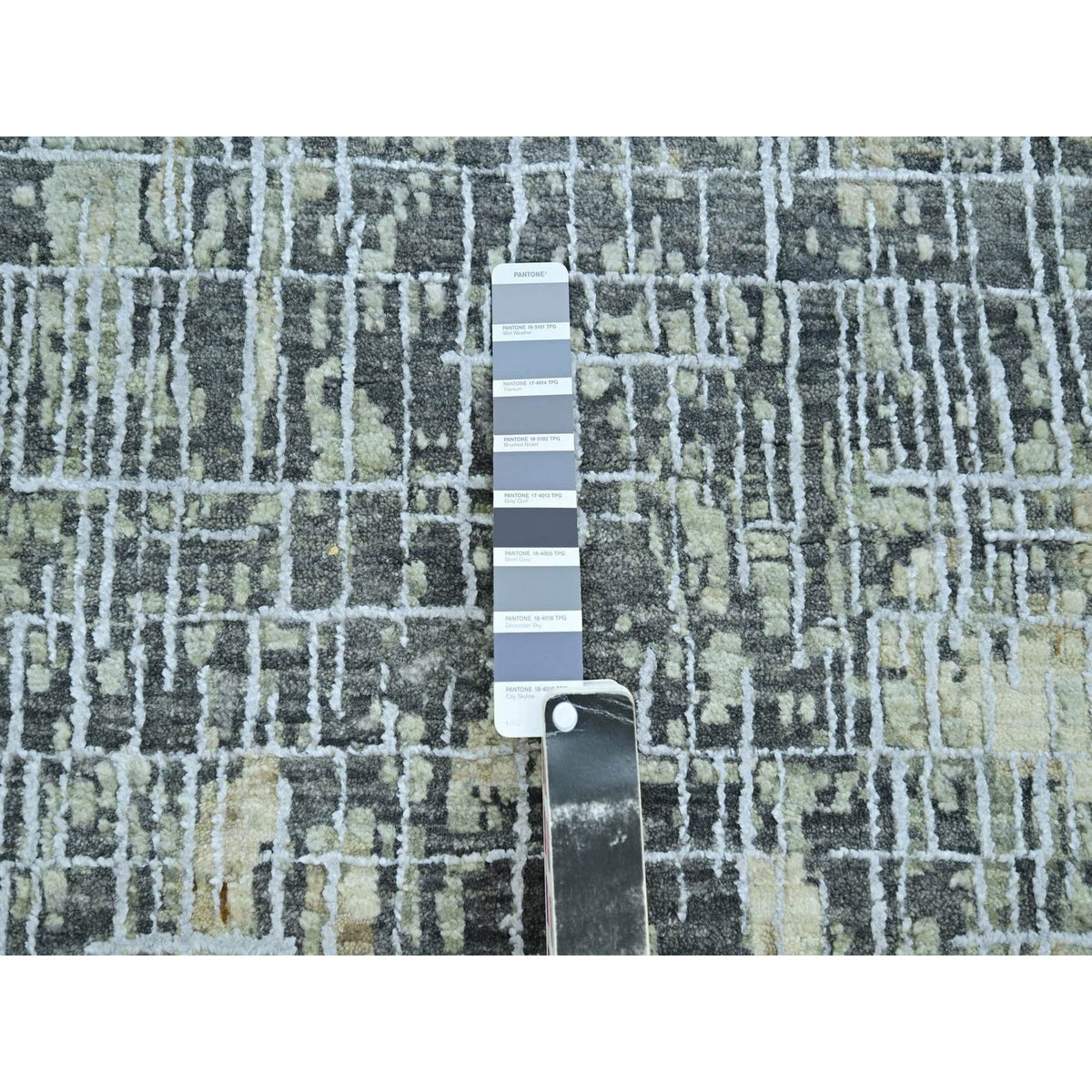 R83258%20008